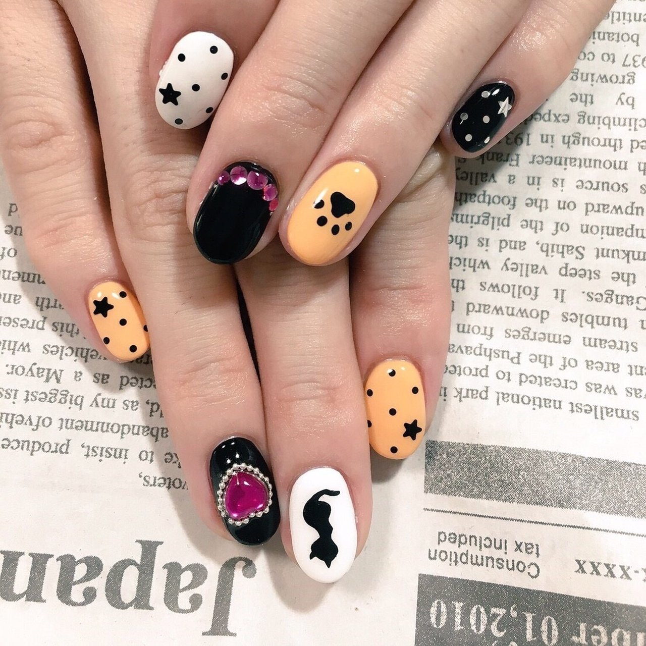 オールシーズン ハンド ビジュー ワンカラー ショート Meteornail ミーティアネイルのネイルデザイン No ネイルブック