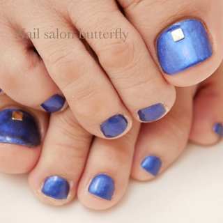 スクエアスタッズネイルのネイルデザイン ネイルブック