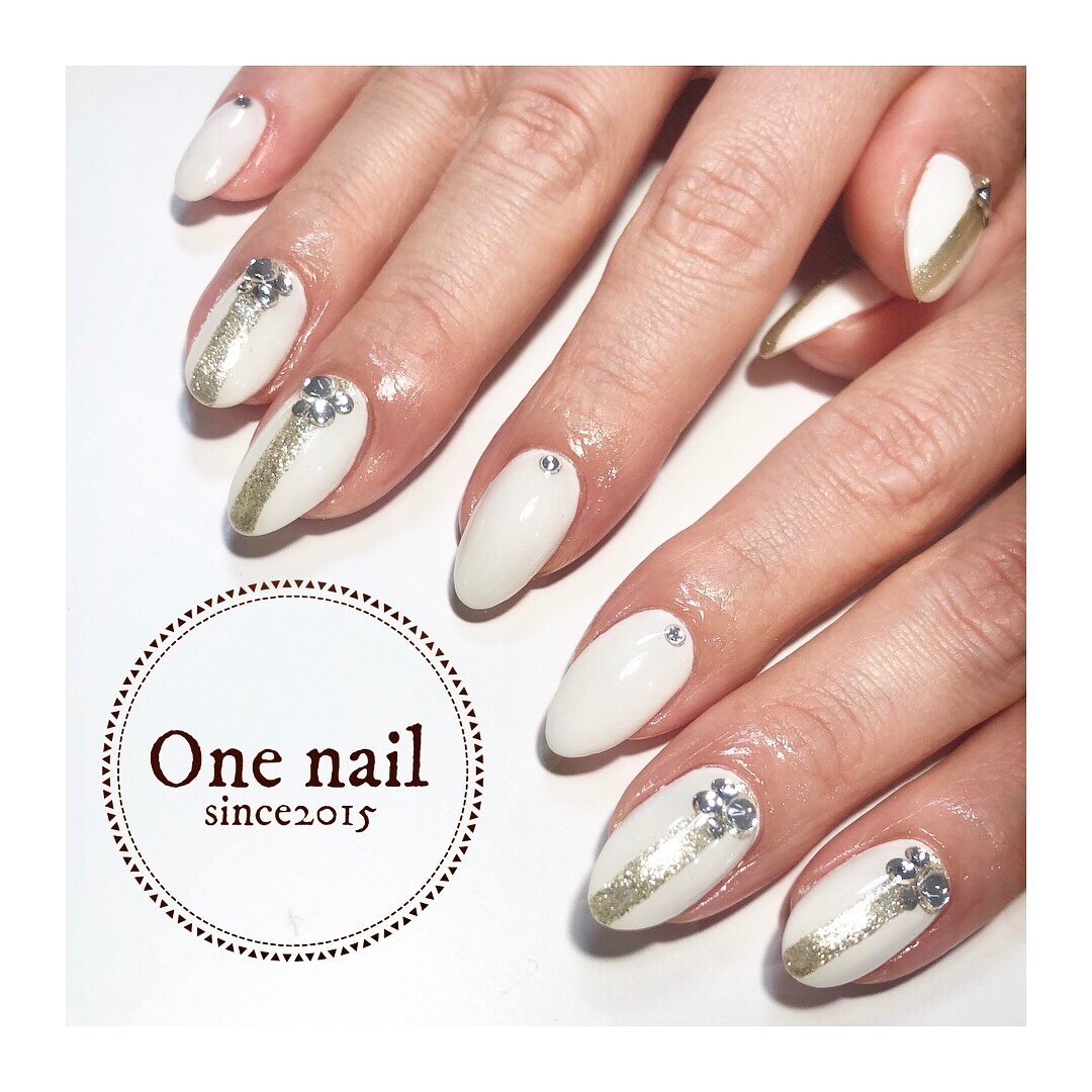 オールシーズン ブライダル パーティー ハンド シンプル One Nailのネイルデザイン No ネイルブック