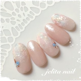 22年 新着順 冬 ホワイトホログラムのネイルデザイン ネイルブック