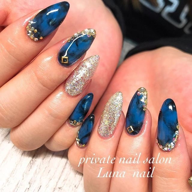 オールシーズン ハンド ラメ タイダイ マーブル Luna Nail Aiko のネイルデザイン No ネイルブック