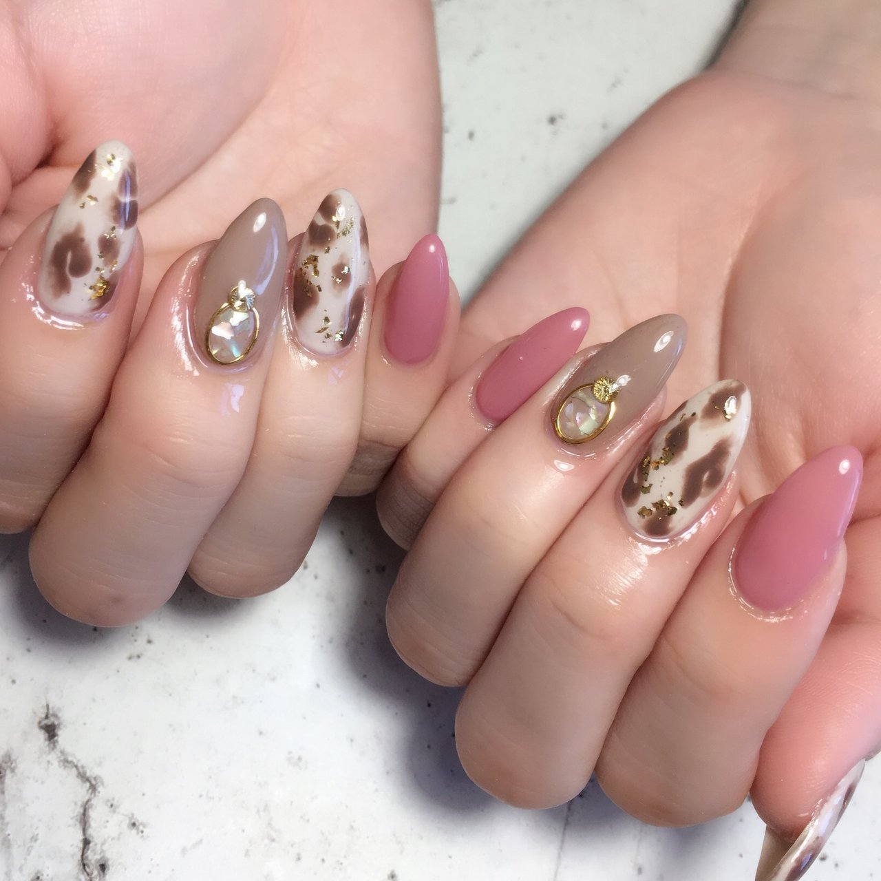 秋 冬 デート ハンド アニマル柄 Nail Salon Allu のネイルデザイン No ネイルブック