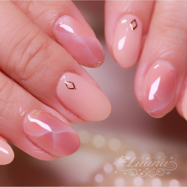 オールシーズン オフィス ハンド ニュアンス ミディアム Nail Eyelash Salon Luana ルアナ のネイル デザイン No ネイルブック