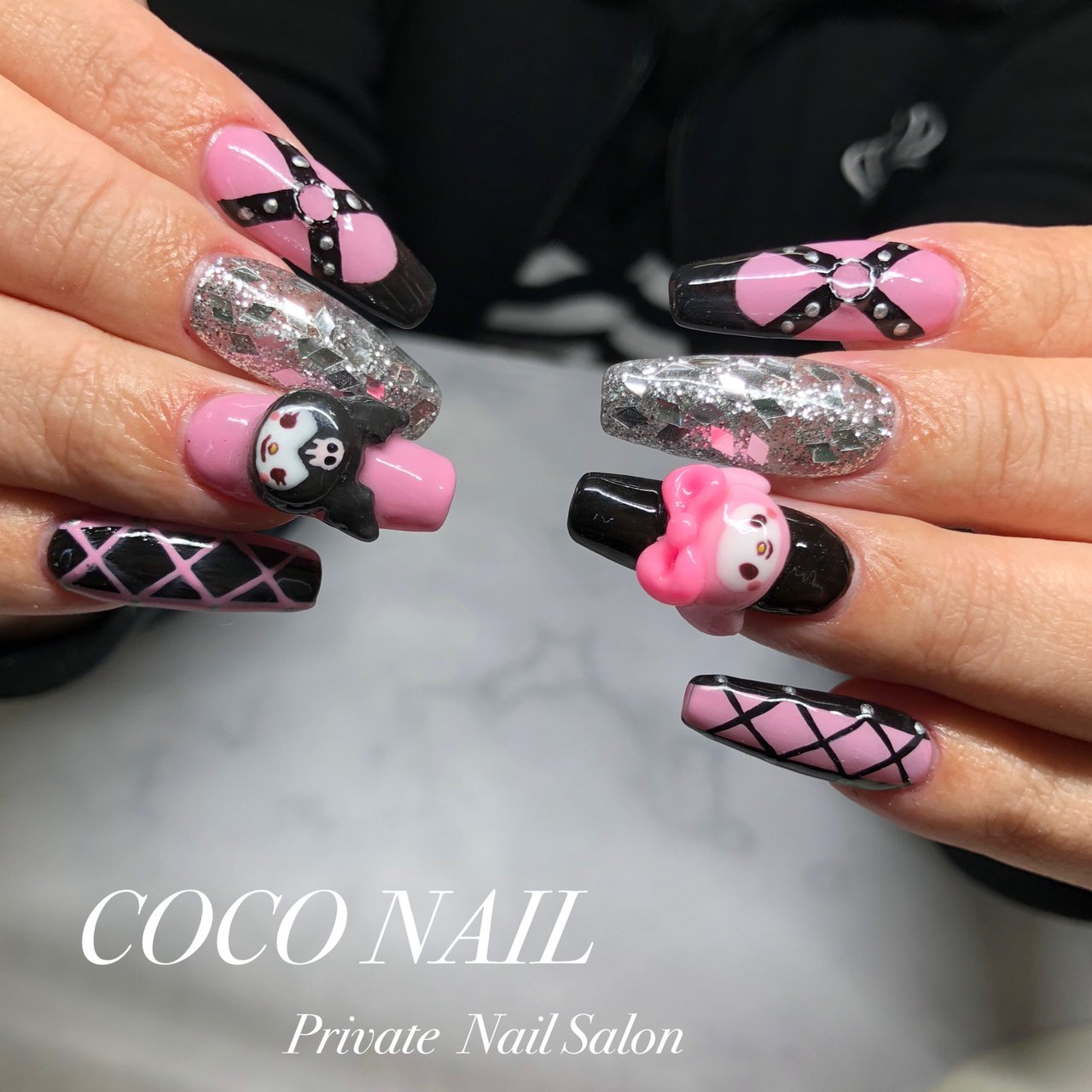 ハンド フレンチ ホログラム キャラクター 3d Coco Nailのネイルデザイン No ネイルブック