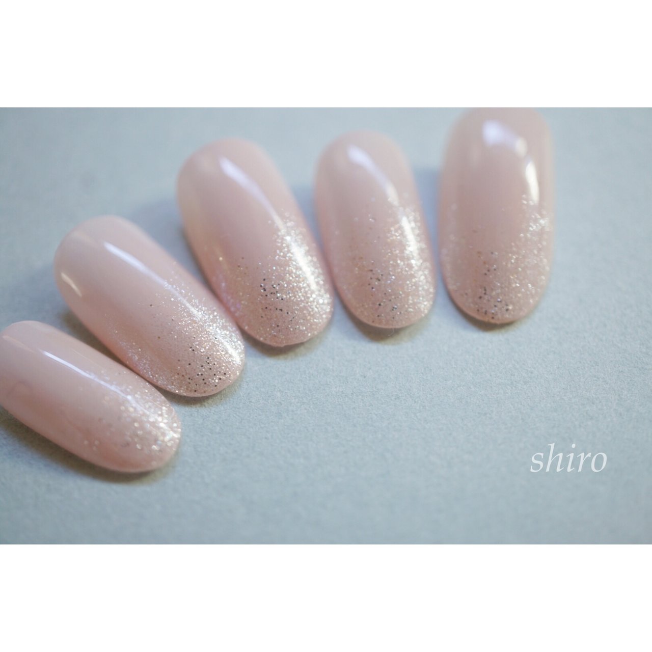 オールシーズン ラメ ワンカラー ベージュ ピンク Private Nail Salon Shiroのネイルデザイン No ネイル ブック