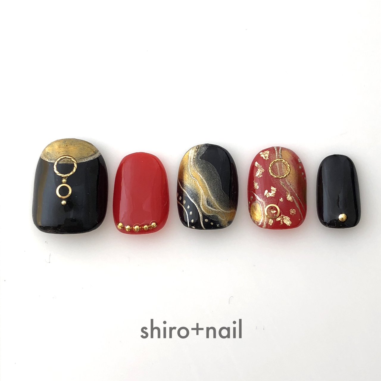 お正月 成人式 レッド ブラック ゴールド Shiro Nailのネイルデザイン No 3682970 ネイルブック