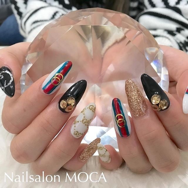 秋 冬 パーティー 女子会 ハンド Nail Salon Mocaのネイルデザイン No ネイルブック