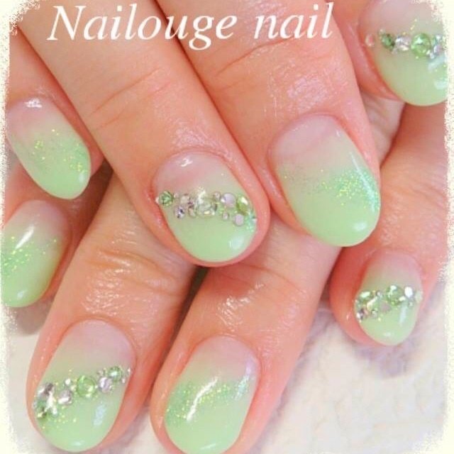 春 夏 ハンド グラデーション ラメ Nailsalon Nailougeのネイルデザイン No ネイルブック