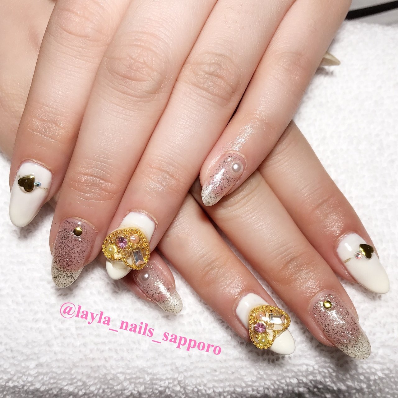 冬 オールシーズン クリスマス オフィス ハンド Layla Nailsのネイルデザイン No ネイルブック