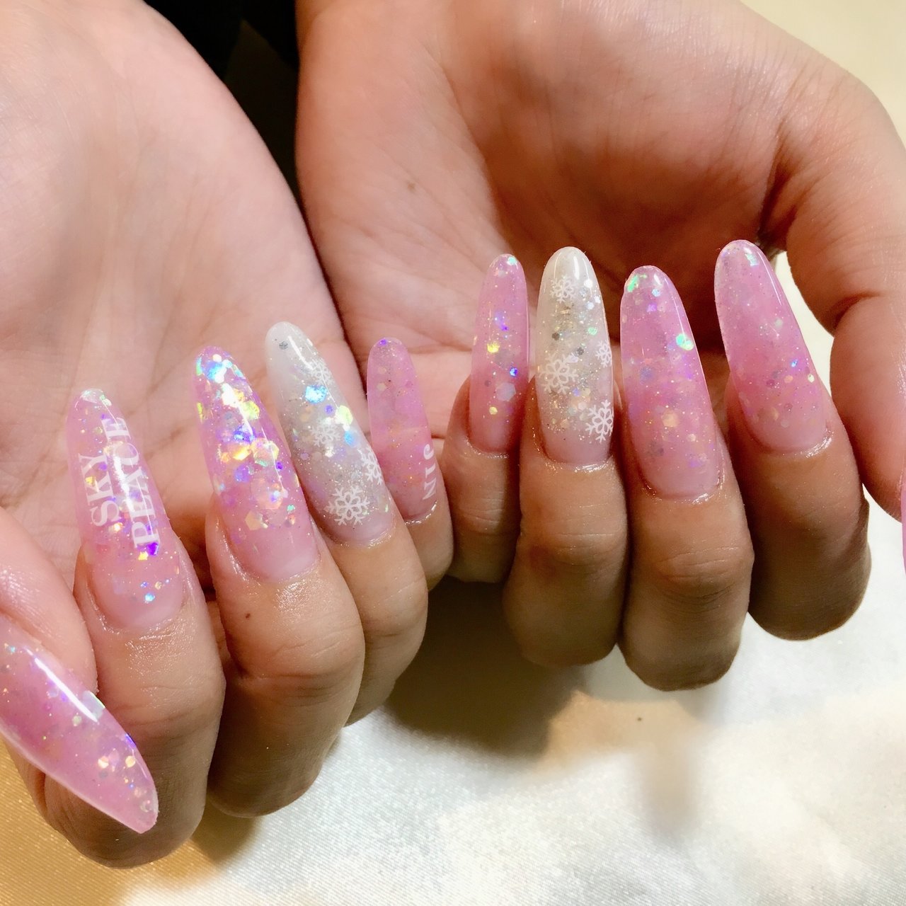 冬 お正月 成人式 バレンタイン ハンド Nailspacekayaのネイルデザイン No ネイルブック