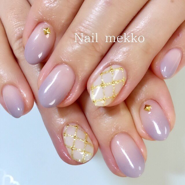 シンプル グラデーション ラメ キルティング ホワイト Nail Mekkoのネイルデザイン No ネイルブック