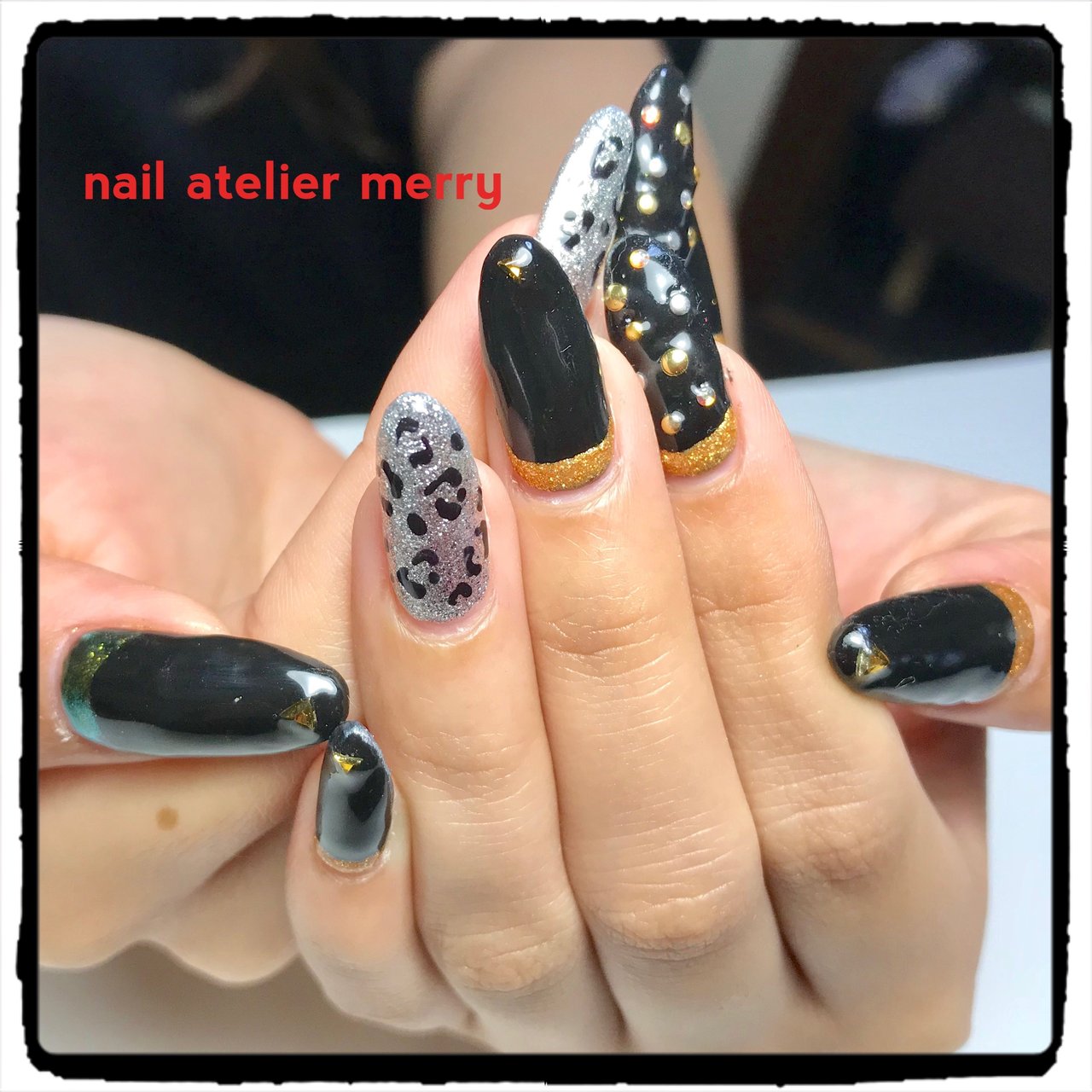 ハンド ロング ブラック シルバー ジェルネイル Chi430のネイルデザイン No ネイルブック