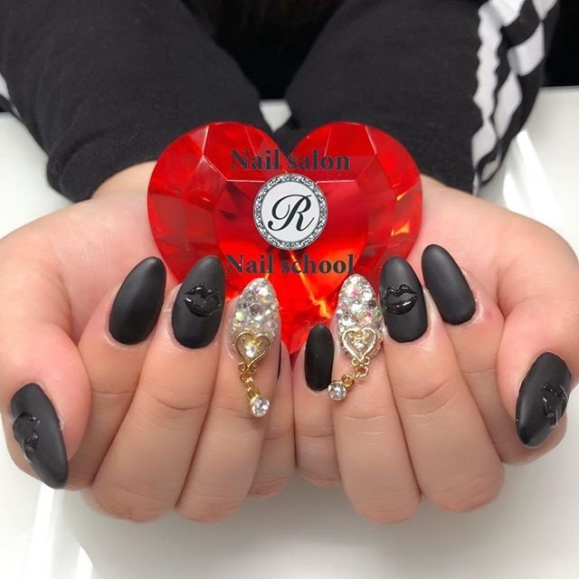 秋 冬 オールシーズン バレンタイン ハンド Nailsalon R大須賀真弓のネイルデザイン No 3711723 ネイルブック