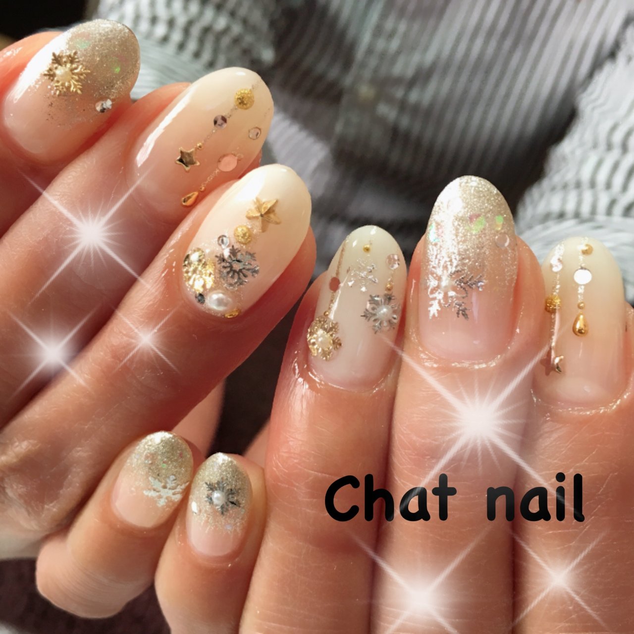 冬 ハンド 雪の結晶 ロング ホワイト Chat Nailのネイルデザイン No ネイルブック