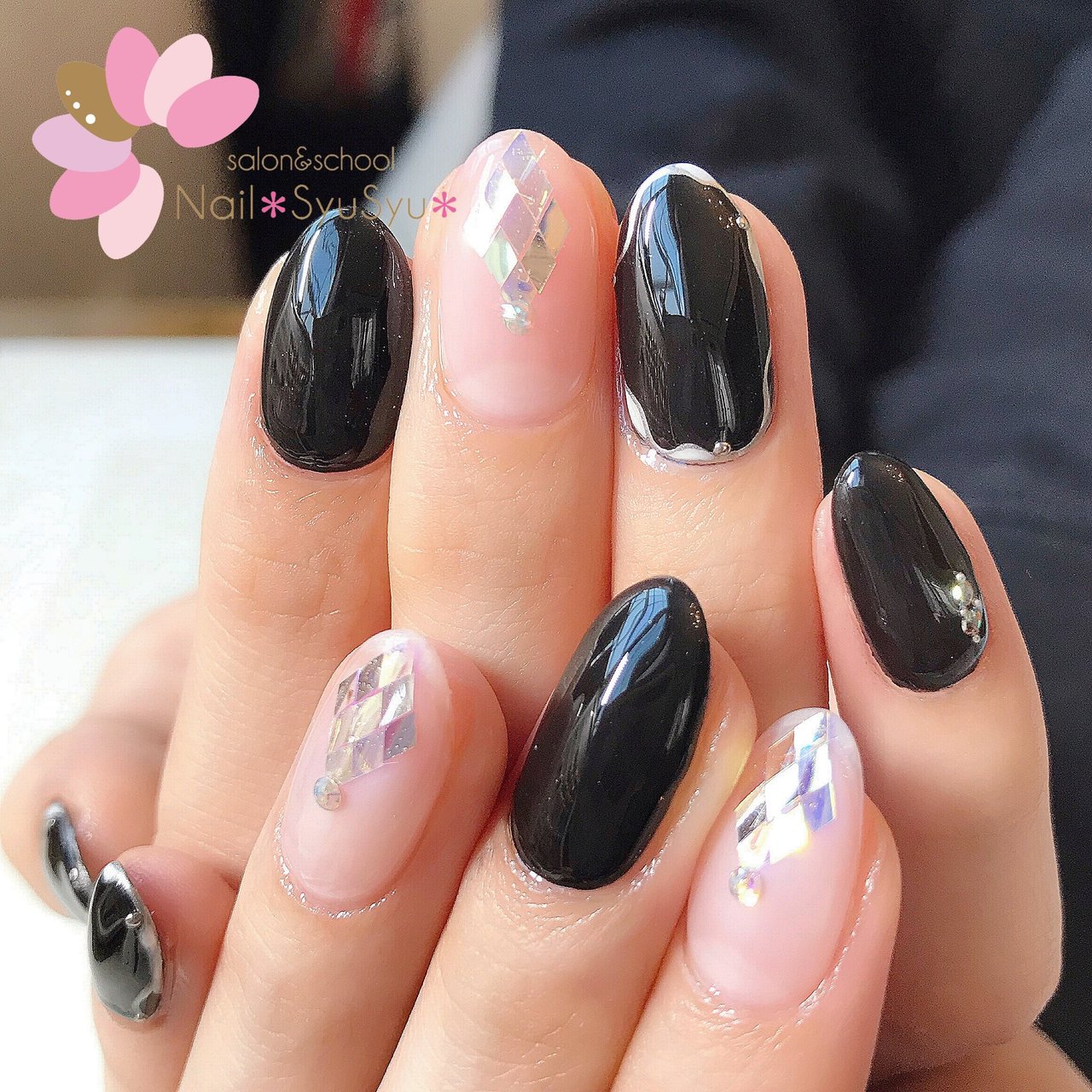 秋 冬 ハンド シンプル ホログラム Nail Syusyu ネイルシュシュのネイルデザイン No ネイルブック