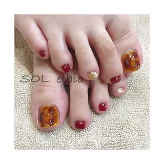 ・ 2回目のnail👣
・
今回は全ての爪が綺麗な長さで
出来ました♡
・
皆様も足の爪の長さ
切りすぎていませんか？
深爪は足への影響もあるので
気をつけてくださいね🙏
フットネイルをしに
来ていただく時も伸ばしたままで
来て頂ければ整えますので
安心してください😊
・
・
・

#マツエク#マツex#まつ毛エクステ#solelbio#sol#elbio山梨#甲府#山梨マツエクサロン#山梨ネイルサロン#山梨眉毛エクステ#ネイルサロン#まつ毛エクステサロン#マツエクデザイン#おしゃれさんと繋がりたい#nail#ネイル#ジェルネイル#ネイルデザイン#定額ネイル#秋ネイル#🍂#autumnnail##trina#トリネ#フットネイル#foot#foot nail#おすすめ#ホットペッパーから予約出来ます#ホットペッパ #秋 #フット #ラメ #ワンカラー #べっ甲 #ショート #ブラウン #ゴールド #ジェルネイル #お客様 #SOL elbio #ネイルブック