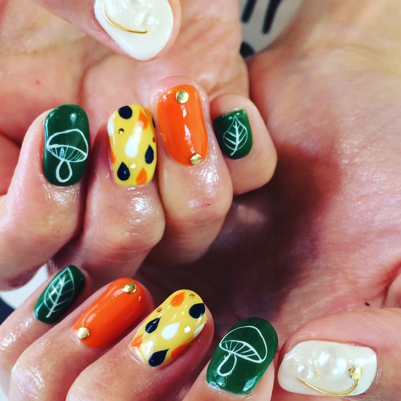 オールシーズン ハロウィン 女子会 ハンド ワンカラー Nail Salon Paint 吉祥寺 のネイルデザイン No ネイルブック