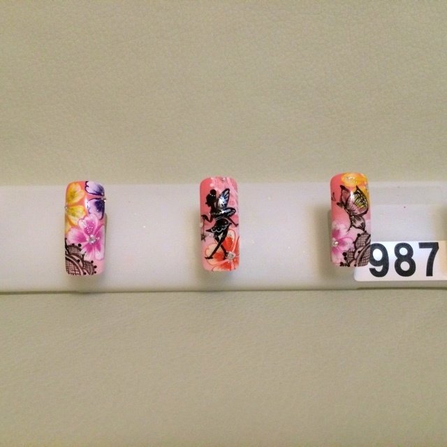 ホワイト ピンク パステル Yahatamiku のネイルデザイン No ネイルブック