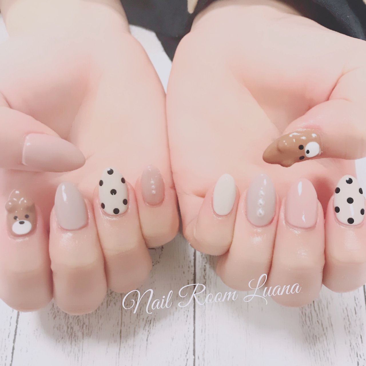 冬 お正月 成人式 クリスマス ハンド Nail Room Luanaのネイルデザイン No ネイルブック