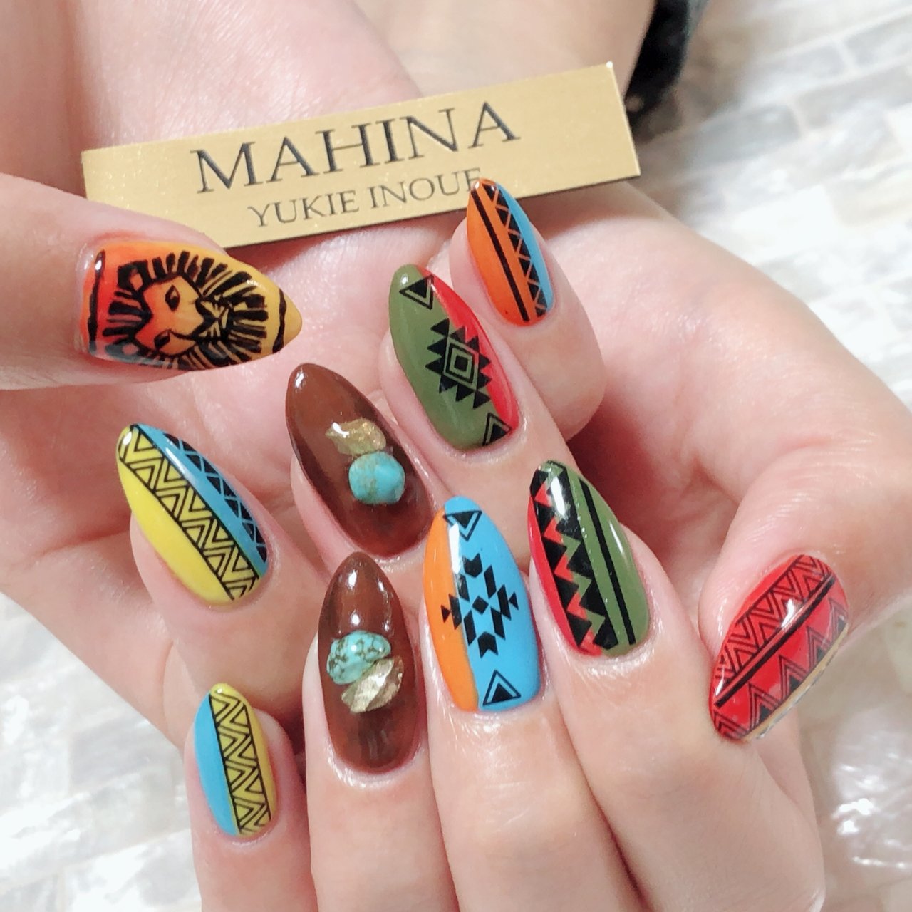 秋 冬 ライブ ハンド ネイティブ Nailsalonmahinaのネイルデザイン No ネイルブック