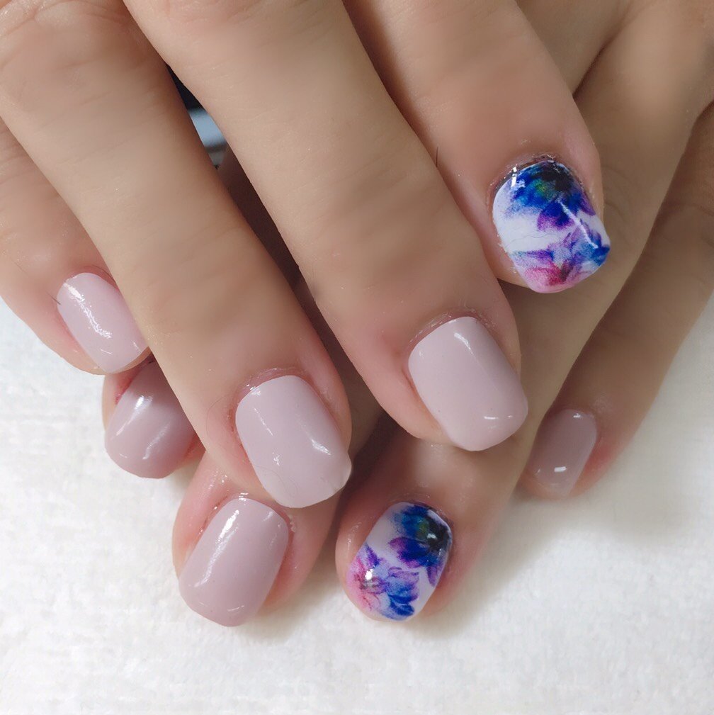 Nailsalon Strawberry ネイルサロン ストロベリー オートネイル導入店 オートネイルマスター講師のネイル デザイン No ネイルブック