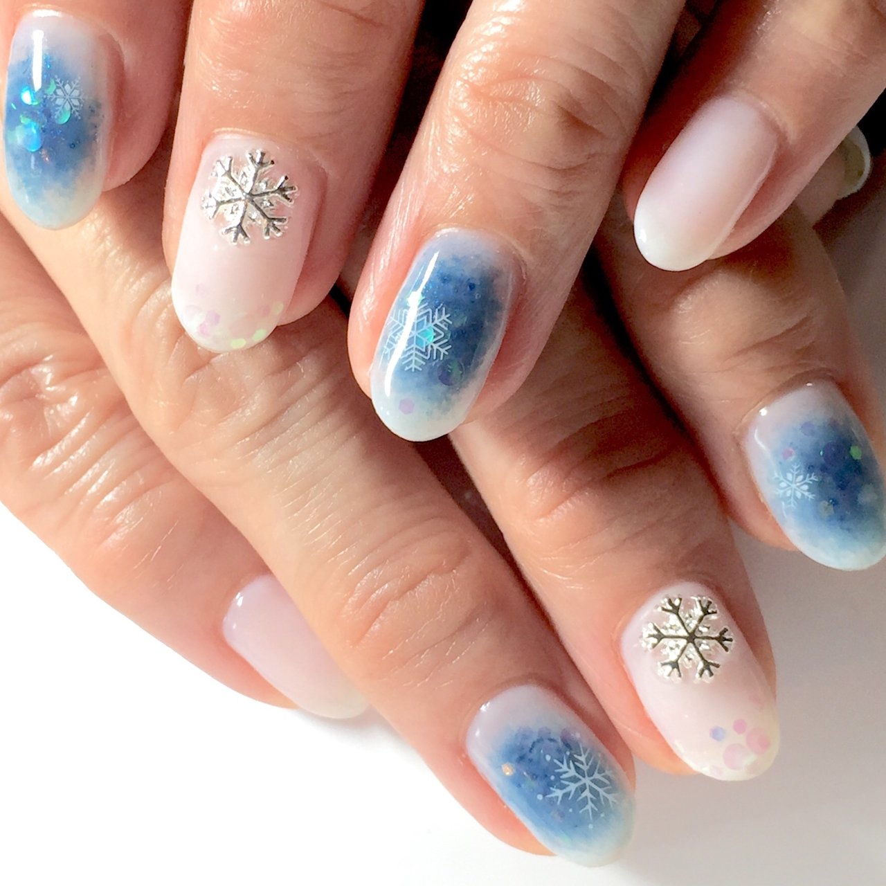 冬 お正月 クリスマス オフィス ハンド Sayaka Sanoのネイルデザイン No ネイルブック