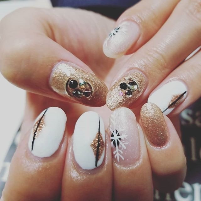 冬 お正月 女子会 ハンド シンプル Salemo Nailサレモネイルのネイルデザイン No ネイルブック