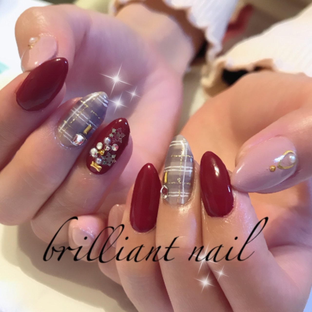 冬 クリスマス ハンド ビジュー チェック Brilliantnailのネイルデザイン No ネイルブック