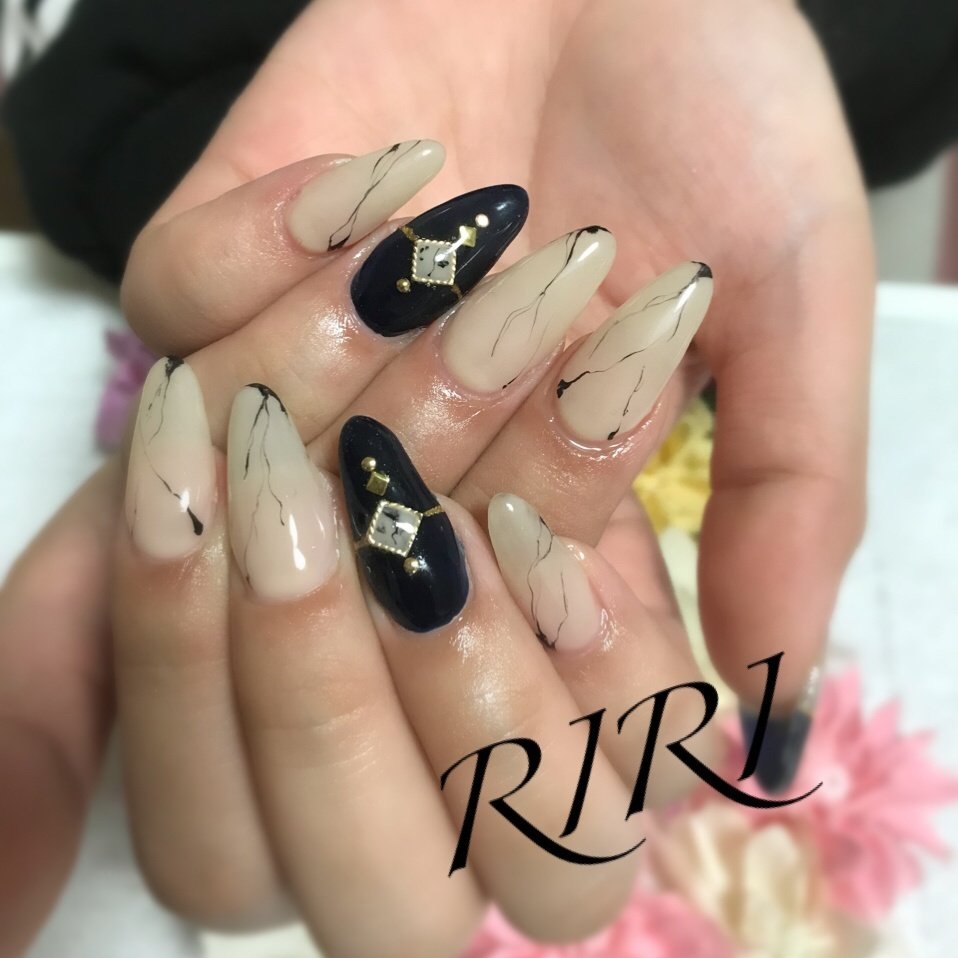 秋 冬 お正月 成人式 ハンド Ririnailのネイルデザイン No ネイルブック