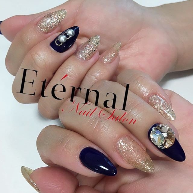 冬 クリスマス ハンド ラメ ワンカラー Eternal Mzaのネイルデザイン No ネイルブック