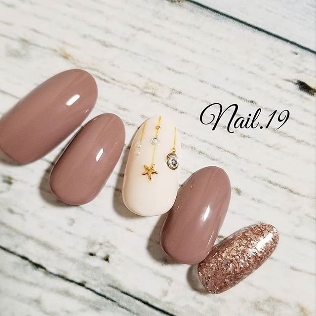 冬 シンプル ラメ ベージュ ジェル Nail 19のネイルデザイン No ネイルブック