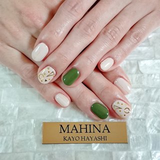 おすすめ順 ワンカラー 三角パーツネイルのネイルデザイン ネイルブック