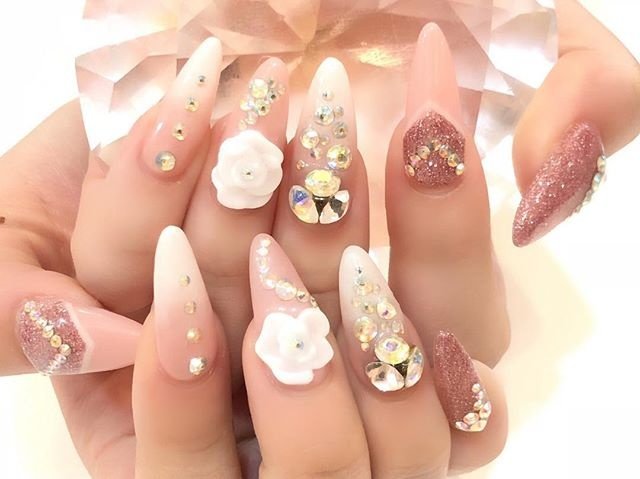 冬 成人式 ハンド フラワー ロング Nailsgogo Shibuya Nailsalonのネイルデザイン No ネイルブック