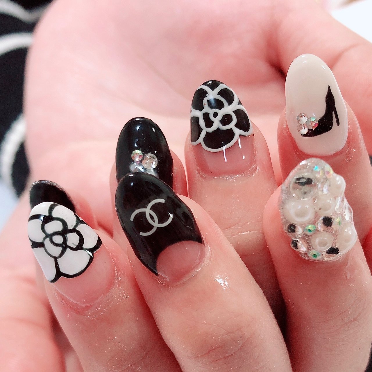 ハンド ホワイト ブラック お客様 Ayakaのネイルデザイン No ネイルブック