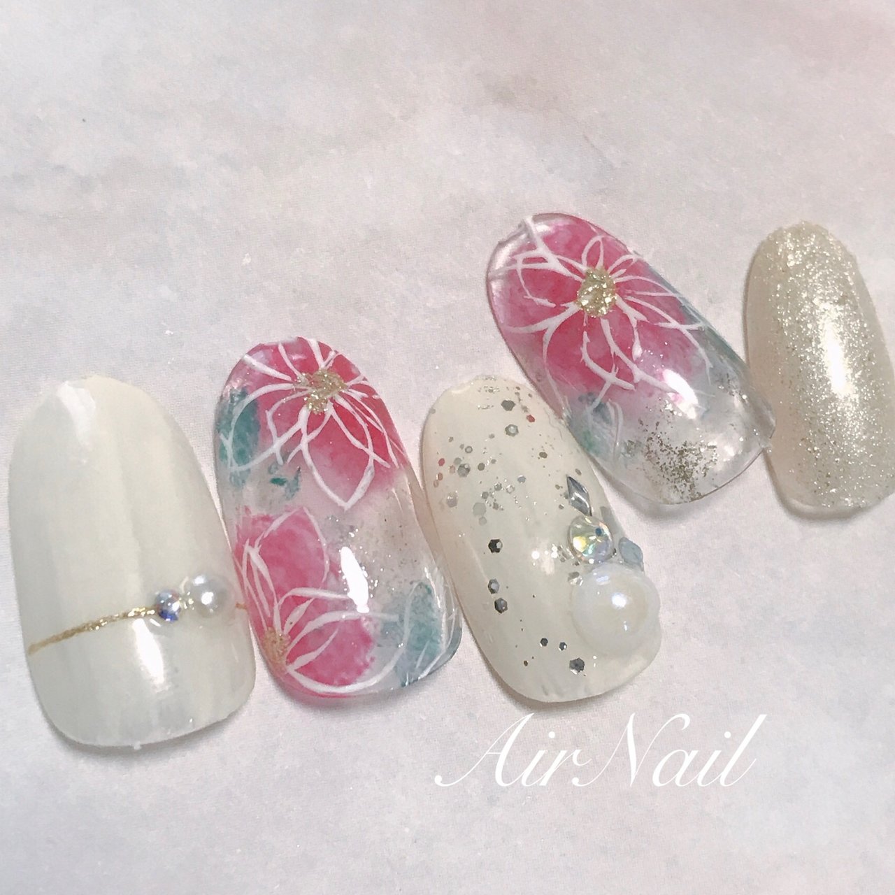 冬 お正月 成人式 クリスマス ハンド Airnail エアーネイル のネイルデザイン No 3756998 ネイルブック