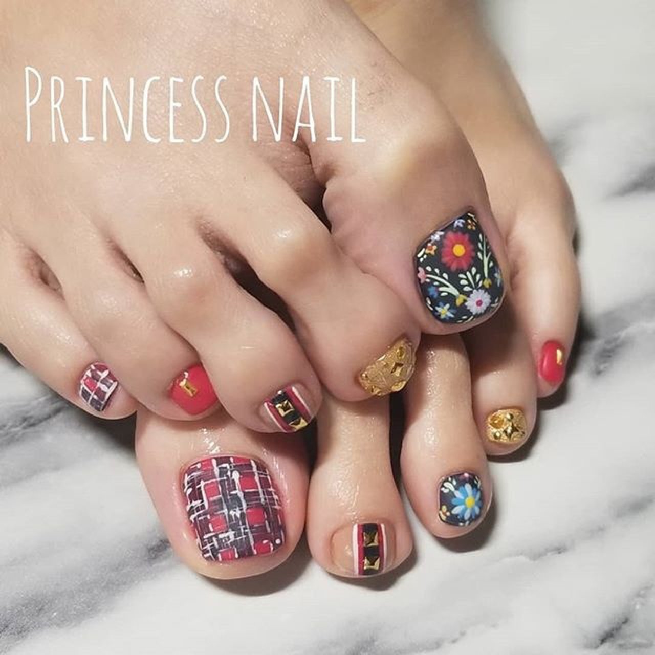 秋 冬 クリスマス 女子会 フット Ayakoのネイルデザイン No ネイルブック