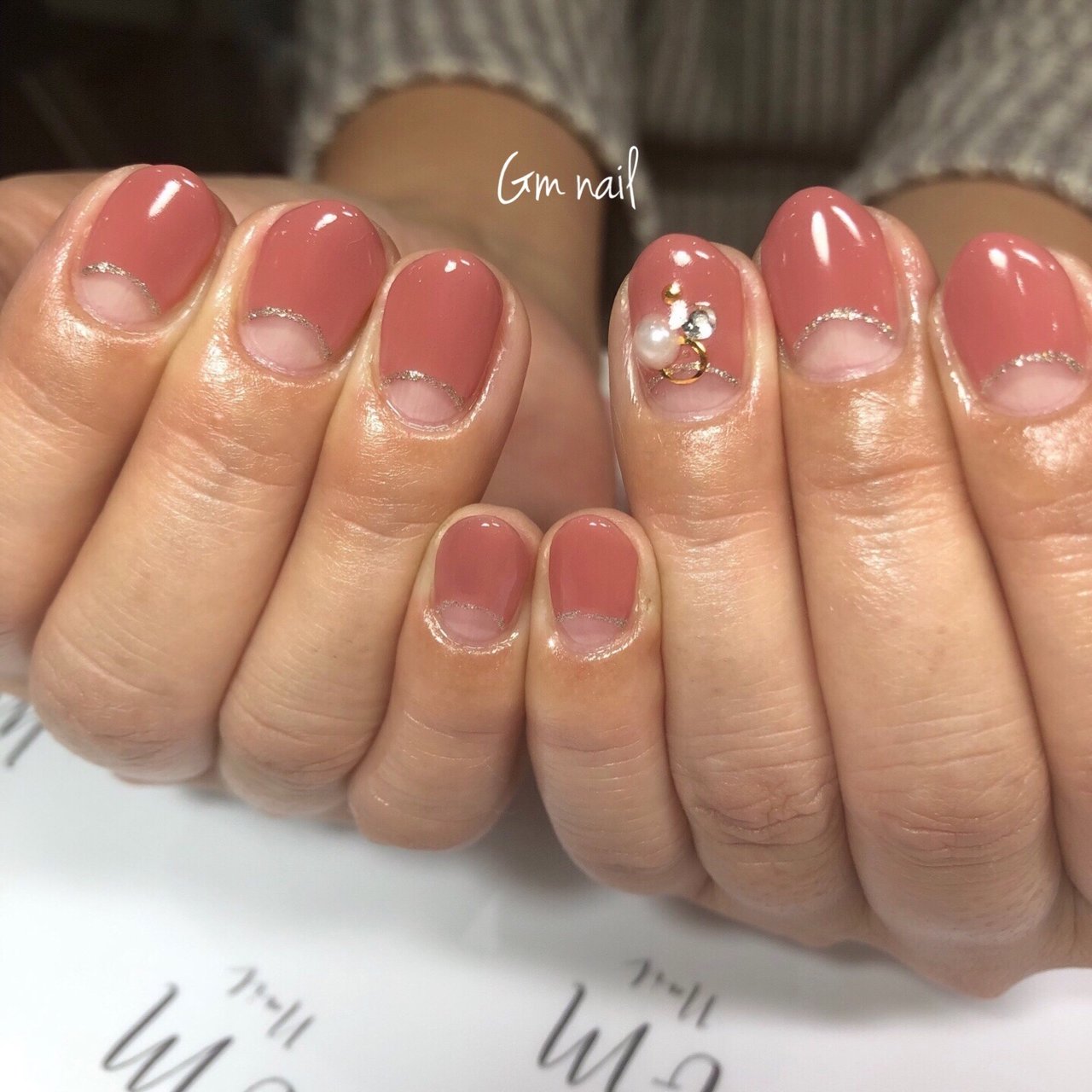 秋 オールシーズン オフィス 女子会 ハンド Gm Nailのネイルデザイン No ネイルブック