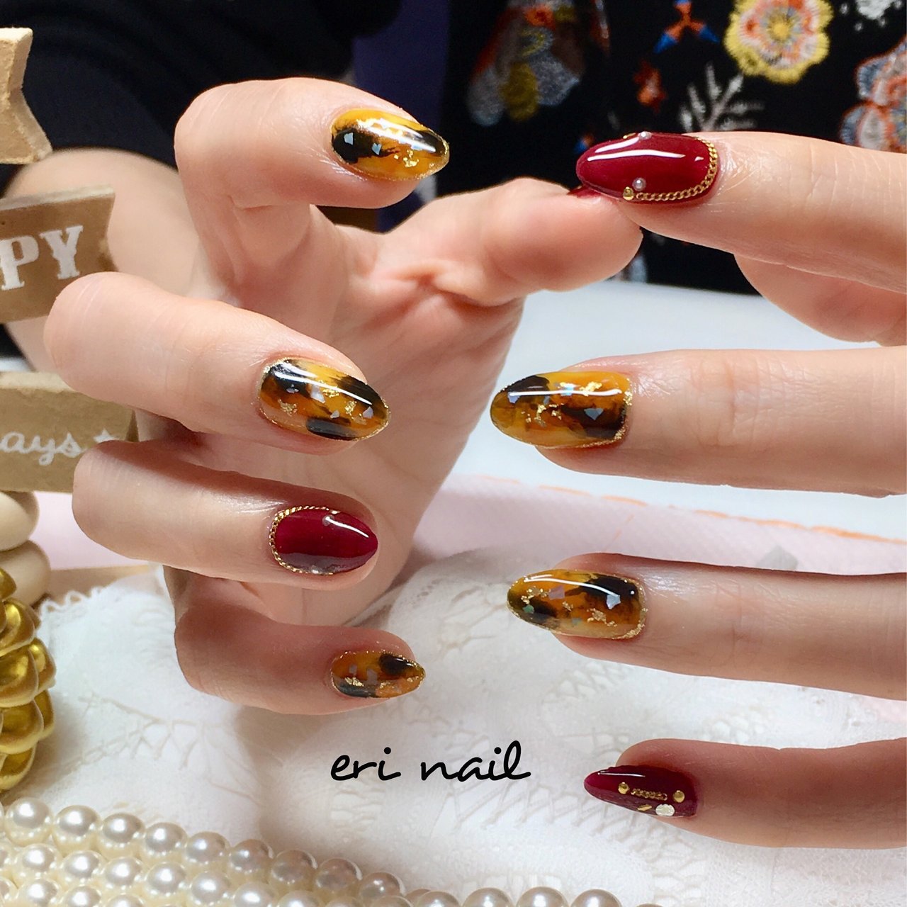 秋 冬 ハンド べっ甲 イエロー 名古屋市天白区 自宅ネイルサロン Eri Nailのネイルデザイン No ネイルブック