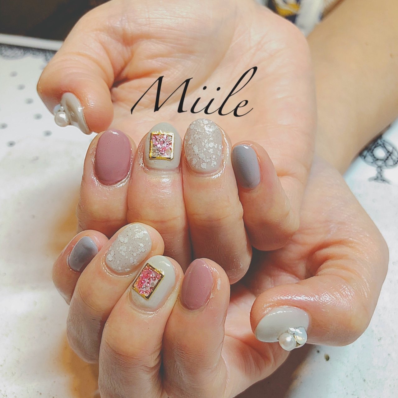 秋 冬 クリスマス パーティー ハンド Private Nail Salon Miile のネイルデザイン No ネイルブック