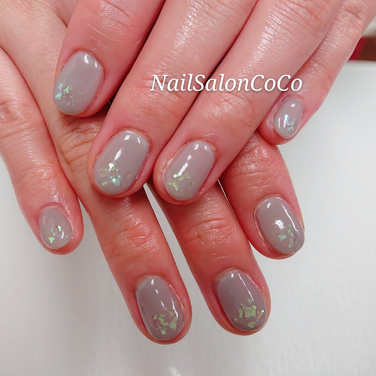 秋 冬 ハンド ホログラム ワンカラー Nailsaloncocoのネイルデザイン