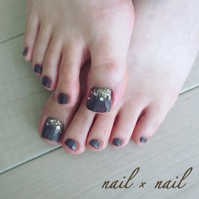 フット シンプル ラメ ワンカラー ビジュー Nail Nailのネイルデザイン No ネイルブック