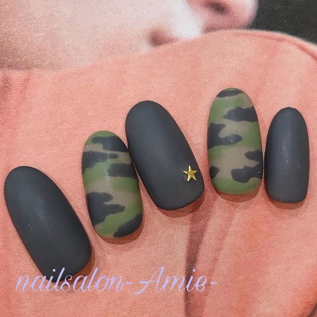 オールシーズン ハンド シンプル ワンカラー グリーン Nail Amie のネイルデザイン No 376 ネイルブック