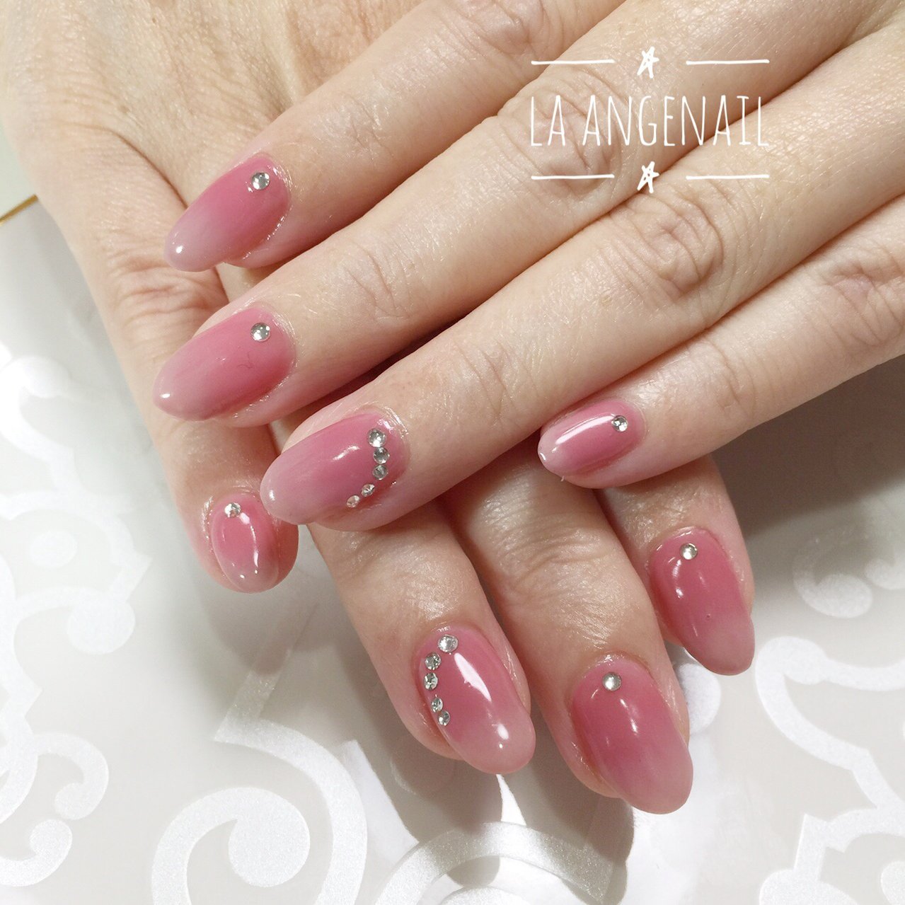 オールシーズン ハンド グラデーション ベージュ ピンク La Angenailのネイルデザイン No ネイルブック