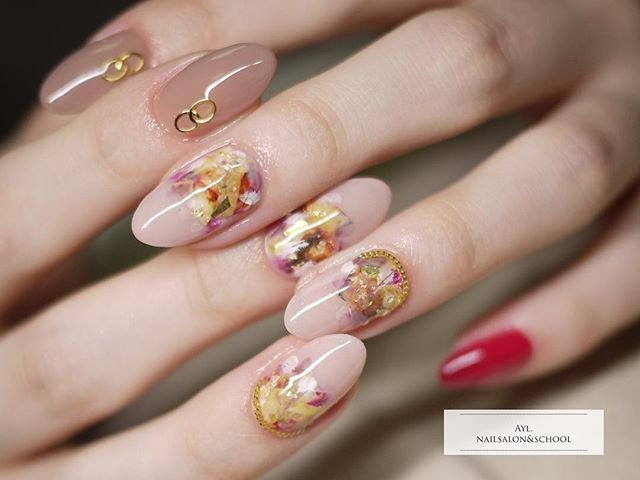 秋 冬 オールシーズン ハンド ラメ Ayl Nailsalon Schoolのネイル