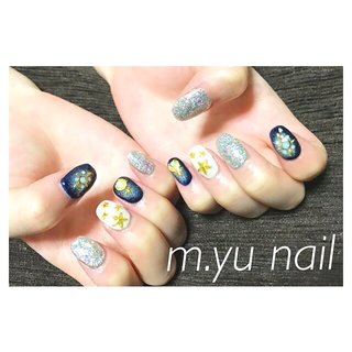 #nail#nails #nailstagram #ネイル #ネイルサロン #ネイルデザイン #ネイルアート #ジェル #ジェルネイル #ジェルアート #ジェルネイルデザイン #actespoir #金沢市ネイルサロン #美甲 #星ネイル #秋冬ネイル #キラキラネイル #ショートスクエア #スクエアオフ #ショートネイル #ショートネイル部 #ショートネイルデザイン #オールシーズン #ライブ #クリスマス #女子会 #ハンド #ホログラム #ラメ #星 #チーク #ショート #ホワイト #ネイビー #シルバー #ジェルネイル #お客様 #nail salon Olh #ネイルブック