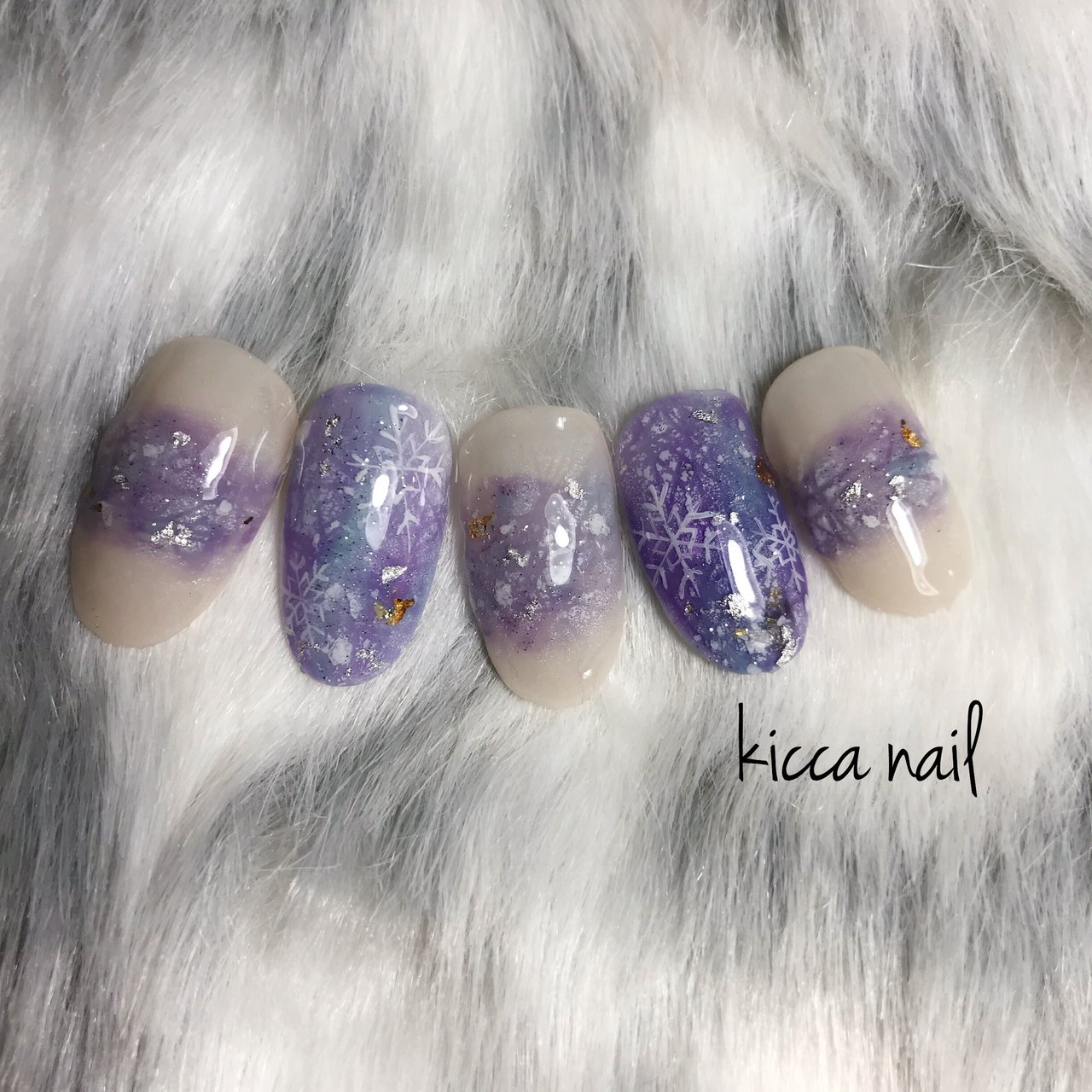 冬 雪の結晶 ベージュ ブルー パープル Kicca Nailのネイルデザイン No ネイルブック