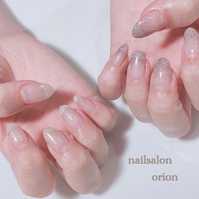 オールシーズン ハンド グラデーション ラメ ミディアム Orionnailのネイルデザイン No ネイルブック