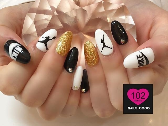 冬 成人式 クリスマス パーティー シンプル Nailsgogo Shibuya Nailsalonのネイルデザイン No ネイル ブック