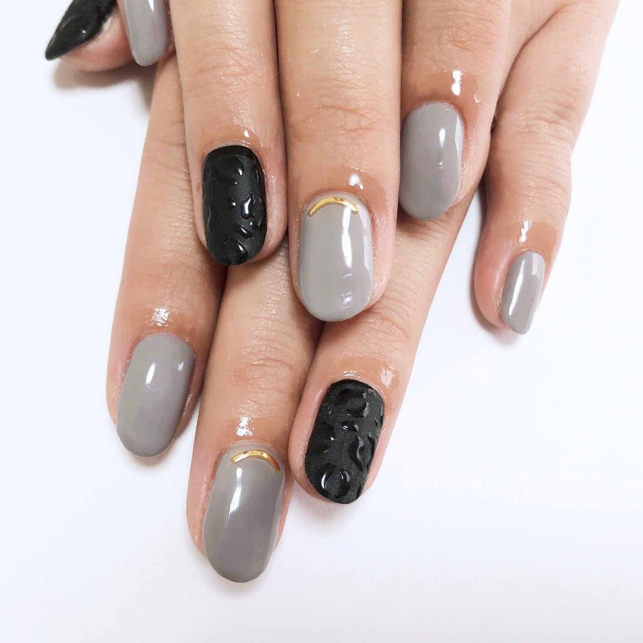 秋 冬 ハンド グレー ブラック Lycka Nail ご新規様500円引き のネイルデザイン No 3807730 ネイルブック