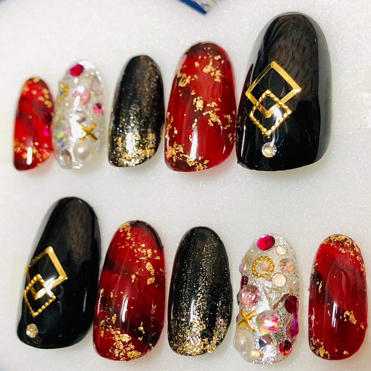 お正月 成人式 ハンド シンプル ラメ Nail Estrella エストレア のネイルデザイン No ネイルブック